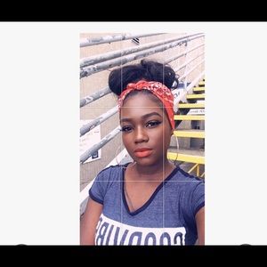 Meet your Posher, Esleine